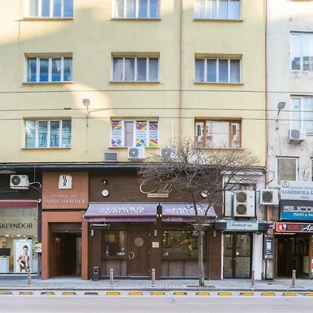 Apartment Rakovski Street Three Bedroom Ten People Spacious Sofia